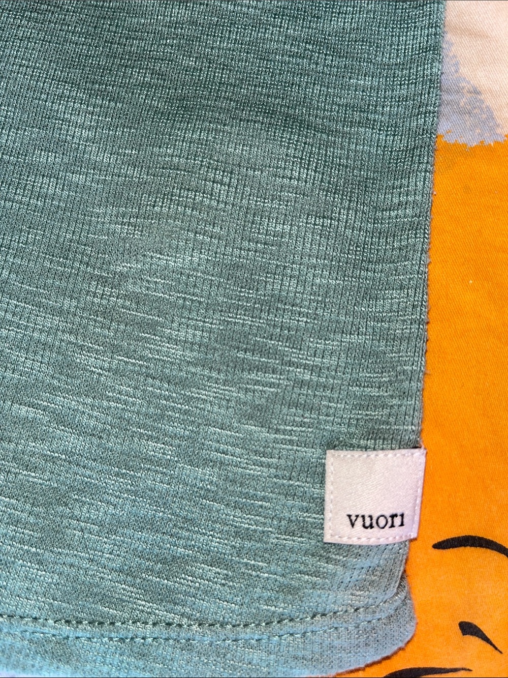 Vuori Racerback Size Small - Picture 5 of 8